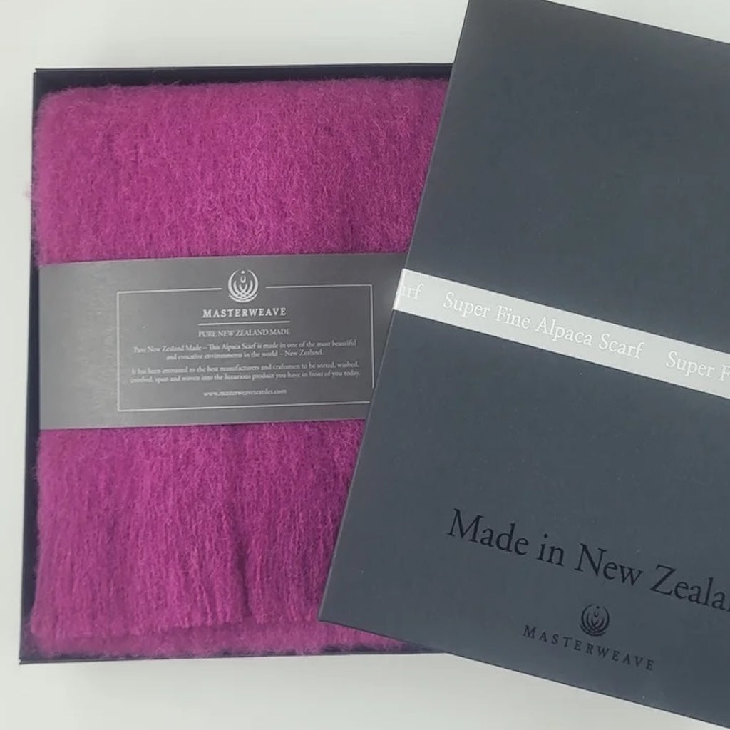 masterweave-alpaca-scarf-fushia.jpg