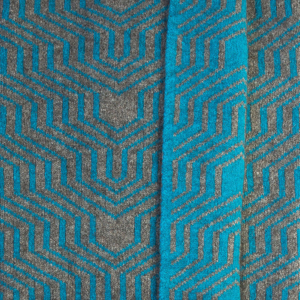 KORU MERINO POSSUM patterned THROW